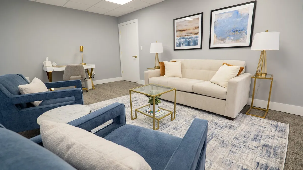 Khospace Dadeland interior 4